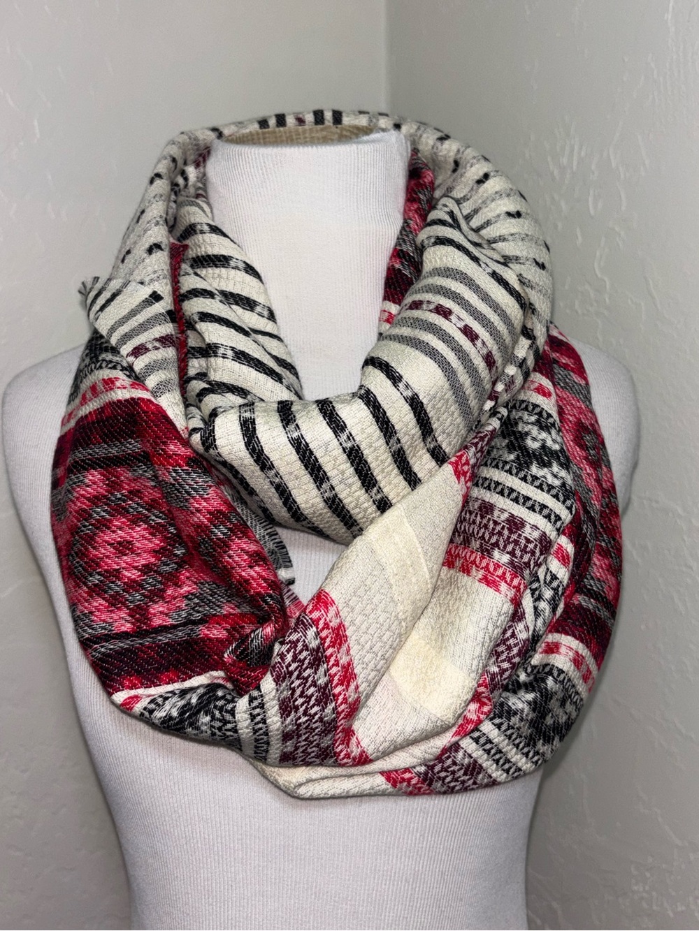New J.Jill Cream Multi Infinity Scarf NWT Cotton Acrylic Fair Isle